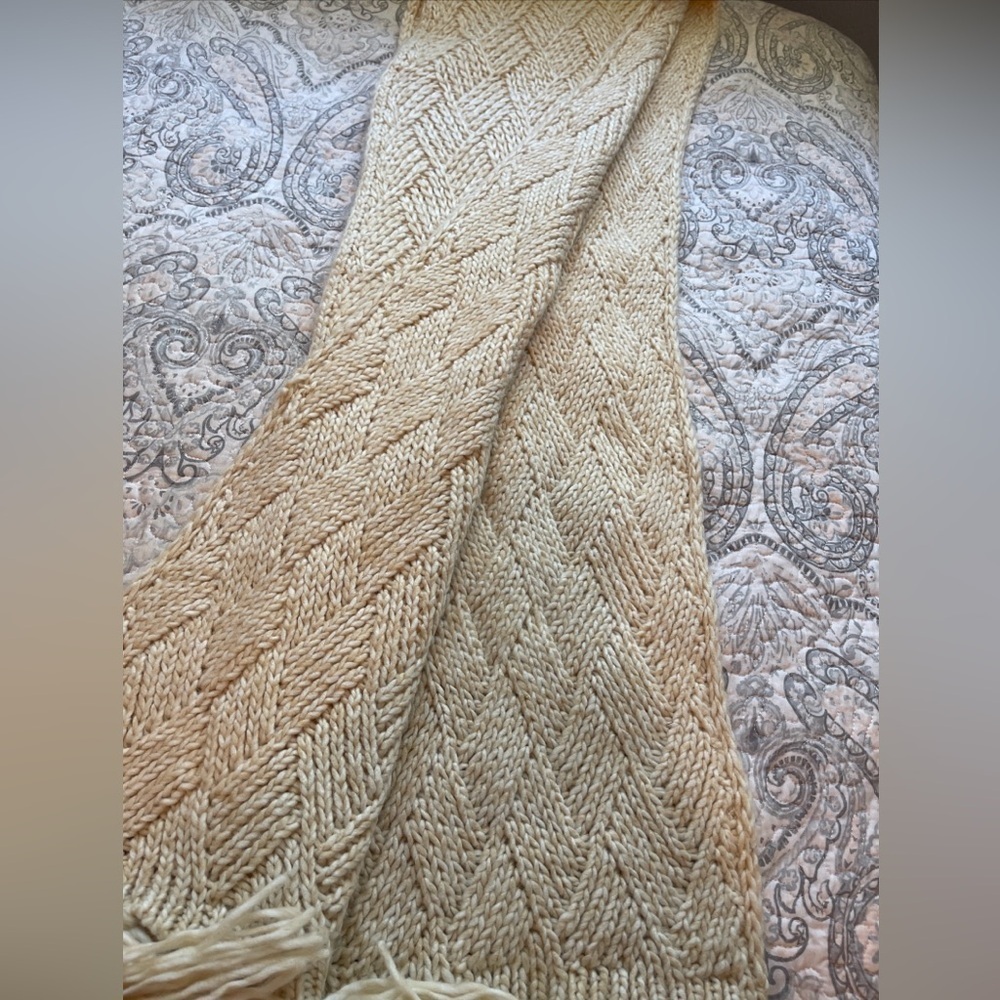 OATMEAL/CREAM BASKET WEAVE FRING SCRF - Picture 5 of 8